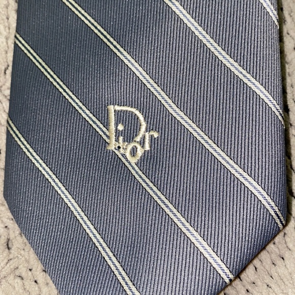 Christian Dior Men’s Tie (Light Grey/White)
